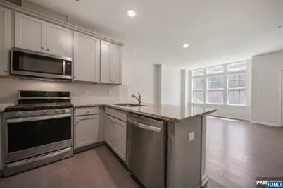 67 Arnold Drive 5811 #5811, Wood Ridge, NJ 07075 - Photo 10