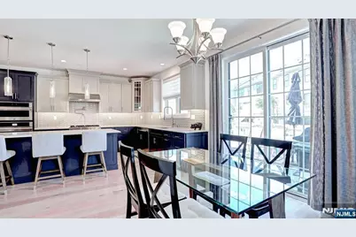 32 Melody Lane, Upper Saddle River, NJ 07458 - Photo 8