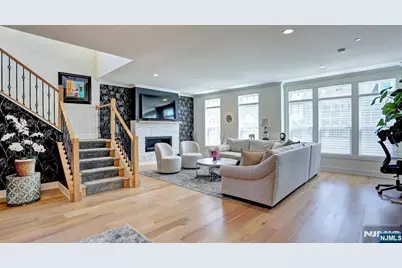 32 Melody Lane, Upper Saddle River, NJ 07458 - Photo 10