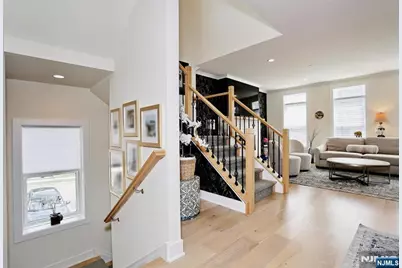 32 Melody Lane 37 #37, Upper Saddle River, NJ 07458 - Photo 4