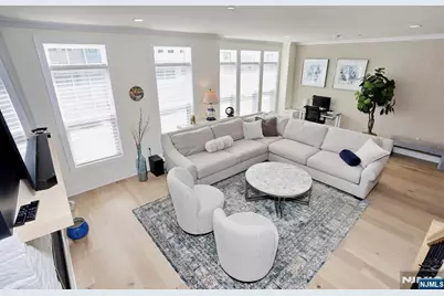 32 Melody Lane 37 #37, Upper Saddle River, NJ 07458 - Photo 8