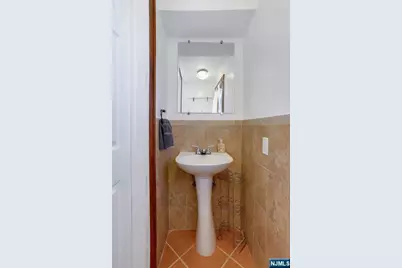 8 Garden Place, Cranford Township, NJ 07016 - Photo 8