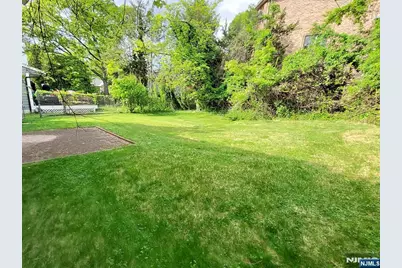 485 E Palisade Avenue, Englewood Cliffs, NJ 07632 - Photo 4