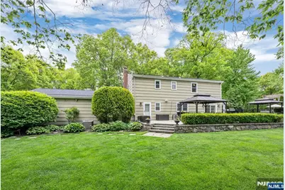 442 New York Avenue, Wyckoff Township, NJ 07481 - Photo 32