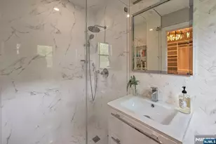 442 New York Ave, Wyckoff Township, NJ 07481 - Photo 20
