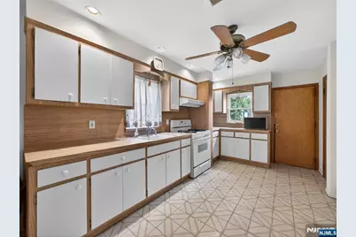 31 5th Street, Ridgefield Park, NJ 07660 - Photo 10