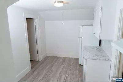 518 Monroe Street, Orange, NJ 07050 - Photo 4