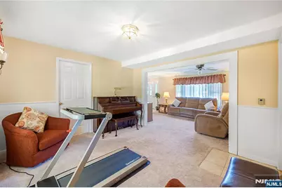 23 Slingerland Avenue, Pequannock Township, NJ 07440 - Photo 12