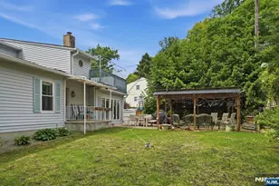 31 Knoble Pl, Hawthorne, NJ 07506 - Photo 30
