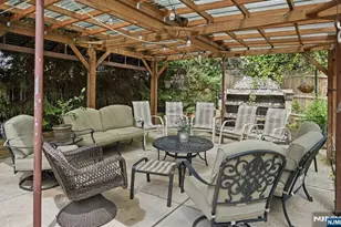 31 Knoble Pl, Hawthorne, NJ 07506 - Photo 28