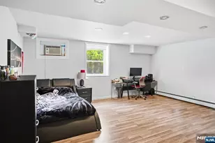 31 Knoble Pl, Hawthorne, NJ 07506 - Photo 24