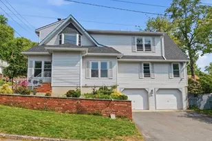 31 Knoble Pl, Hawthorne, NJ 07506 - Photo 1