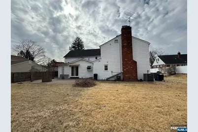 193 Midland Avenue 1st Fl #1st fl, Paramus, NJ 07652 - Photo 2