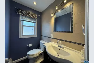 193 Midland Avenue 1st Fl #1st fl, Paramus, NJ 07652 - Photo 12