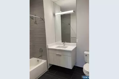 209 Oakdene Place 402 #402, Cliffside Park, NJ 07010 - Photo 6