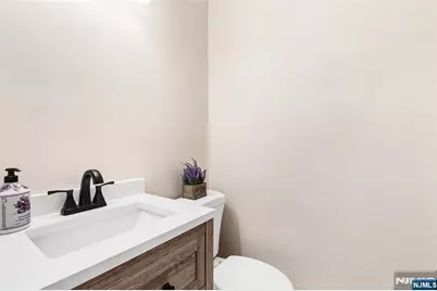 11196 Dell Place 196 #196, Stanhope, NJ 07874 - Photo 18