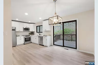 11196 Dell Place 196 #196, Stanhope, NJ 07874 - Photo 16