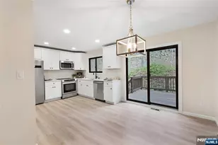 11196 Dell Pl 196, Stanhope, NJ 07874 - Photo 16