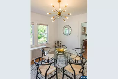 35 Howe Avenue, Montclair, NJ 07042 - Photo 18