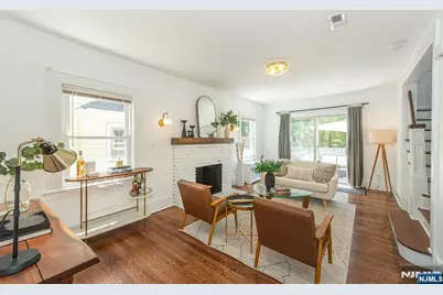 35 Howe Avenue, Montclair, NJ 07042 - Photo 8