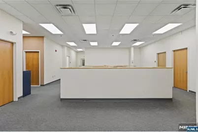 15 Union Avenue, East Rutherford, NJ 07073 - Photo 4