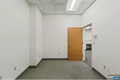 15 Union Avenue, East Rutherford, NJ 07073 - Photo 18