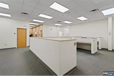 15 Union Avenue, East Rutherford, NJ 07073 - Photo 8