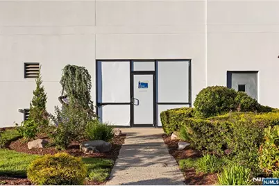 15 Union Avenue, East Rutherford, NJ 07073 - Photo 2