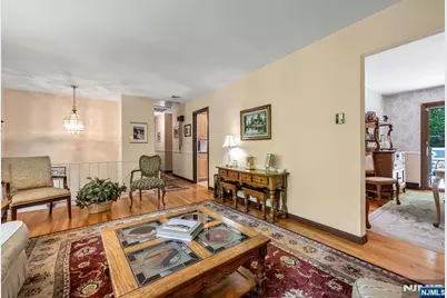19 Rabbit Run, West Milford, NJ 07435 - Photo 8