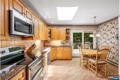 19 Rabbit Run, West Milford, NJ 07435 - Photo 10