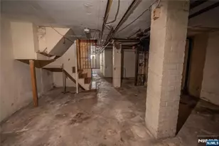 352 7th St, Newark, NJ 07107 - Photo 28