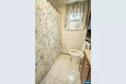 352 7th Street, Newark, NJ 07107 - Photo 24