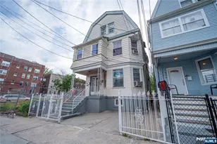 352 7th St, Newark, NJ 07107 - Photo 2