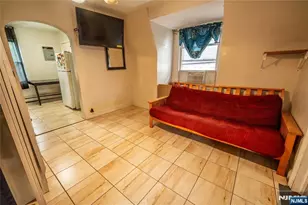352 7th St, Newark, NJ 07107 - Photo 6