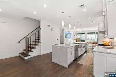 1480 15th Street B #B, Fort Lee, NJ 07024 - Photo 10