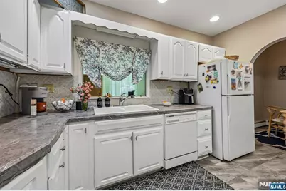 5 Park Avenue, Westwood, NJ 07675 - Photo 10