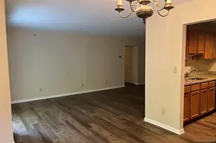 6-3 Vernon Ct, Waldwick, NJ 07463 - Photo 4