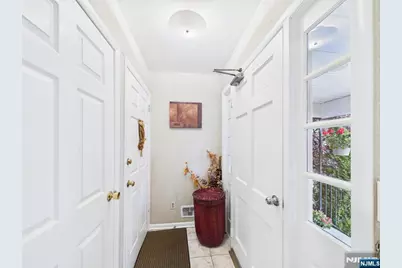 114 Ackerman Avenue, Ridgewood, NJ 07450 - Photo 2