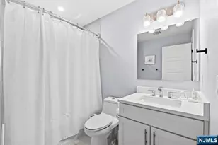 966 Summit Ave 1, Jersey City, NJ 07307 - Photo 14