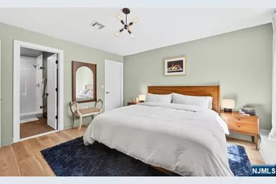 966 Summit Avenue 1 #1, Jersey City, NJ 07307 - Photo 20