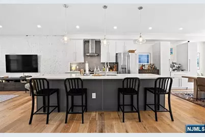 966 Summit Avenue 1 #1, Jersey City, NJ 07307 - Photo 10