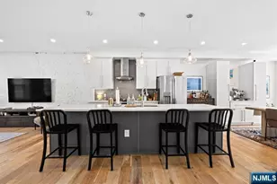 966 Summit Ave 1, Jersey City, NJ 07307 - Photo 10