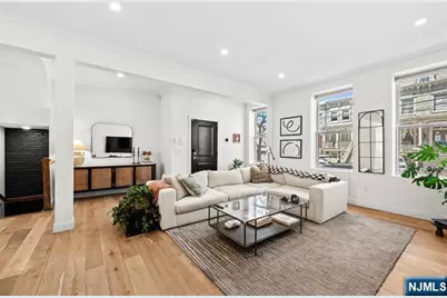 966 Summit Avenue 1 #1, Jersey City, NJ 07307 - Photo 6