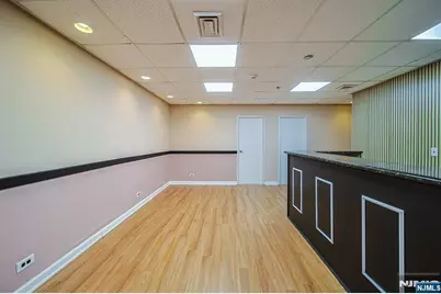 1625 Anderson Avenue 204 #204, Fort Lee, NJ 07024 - Photo 4