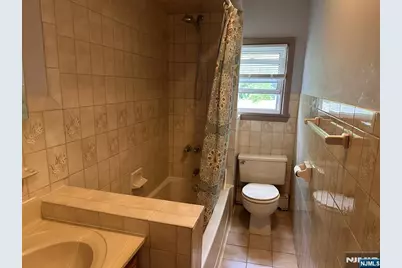 211 Woodside Avenue 3rd Fl #3rd fl, Ridgewood, NJ 07450 - Photo 6