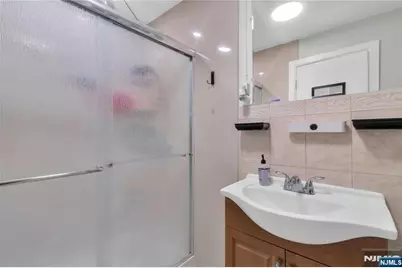 30 Belmont Avenue, Belleville, NJ 07109 - Photo 22