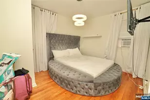 88 Manchester Pl, Newark, NJ 07104 - Photo 8