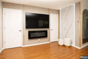 88 Manchester Pl, Newark, NJ 07104 - Photo 2