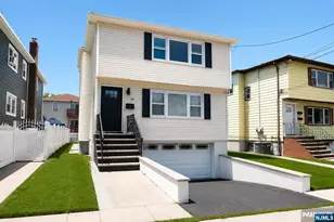 88 Manchester Pl, Newark, NJ 07104 - Photo 1
