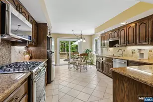 716 Windswept Ln, Franklin Lakes, NJ 07417 - Photo 8